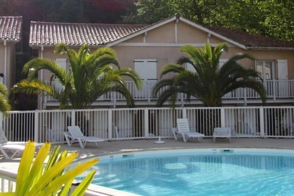 T3 En Duplex Avec Grande Piscine Apartment Anglet Exterior foto