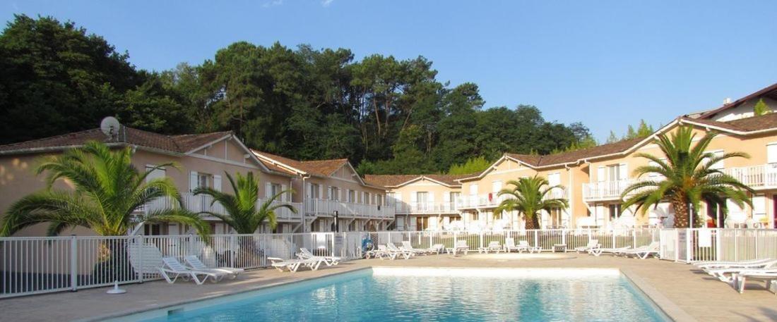 T3 En Duplex Avec Grande Piscine Apartment Anglet Exterior foto